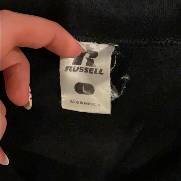 Basic Black Quarterzip - Picture 4 of 4